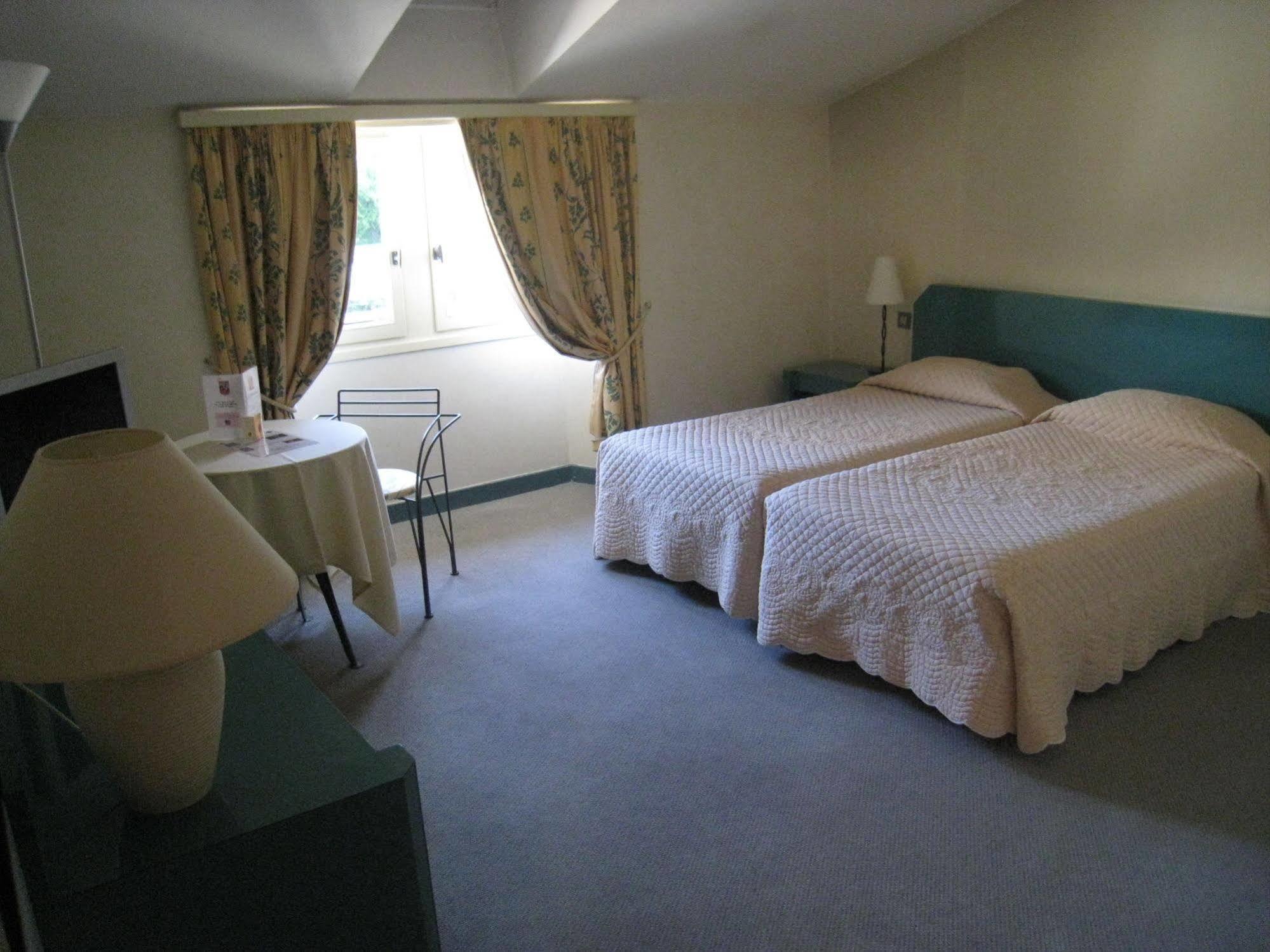 L'Esplan Hotel Saint-Paul-Trois-Chateaux Luaran gambar