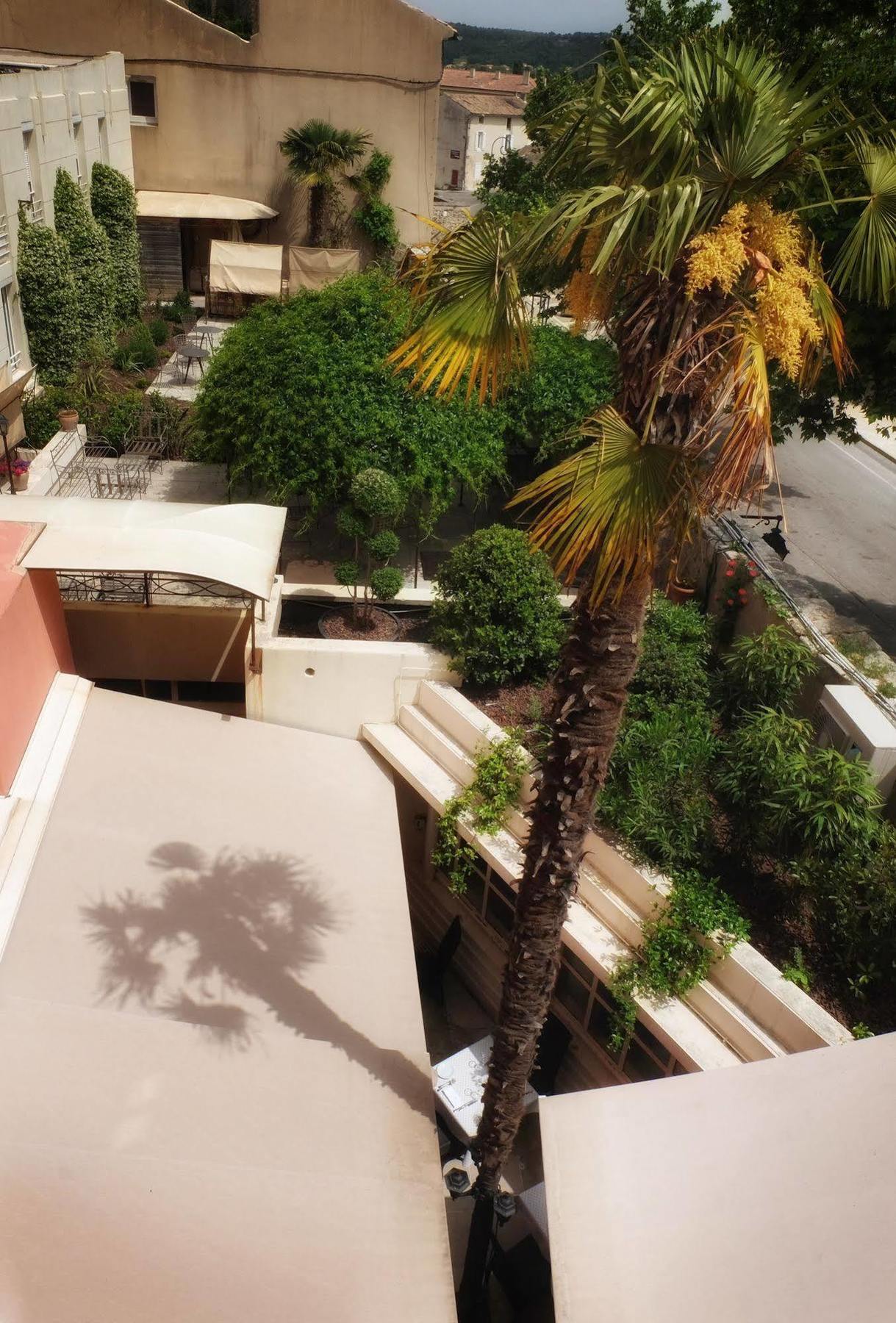 L'Esplan Hotel Saint-Paul-Trois-Chateaux Luaran gambar