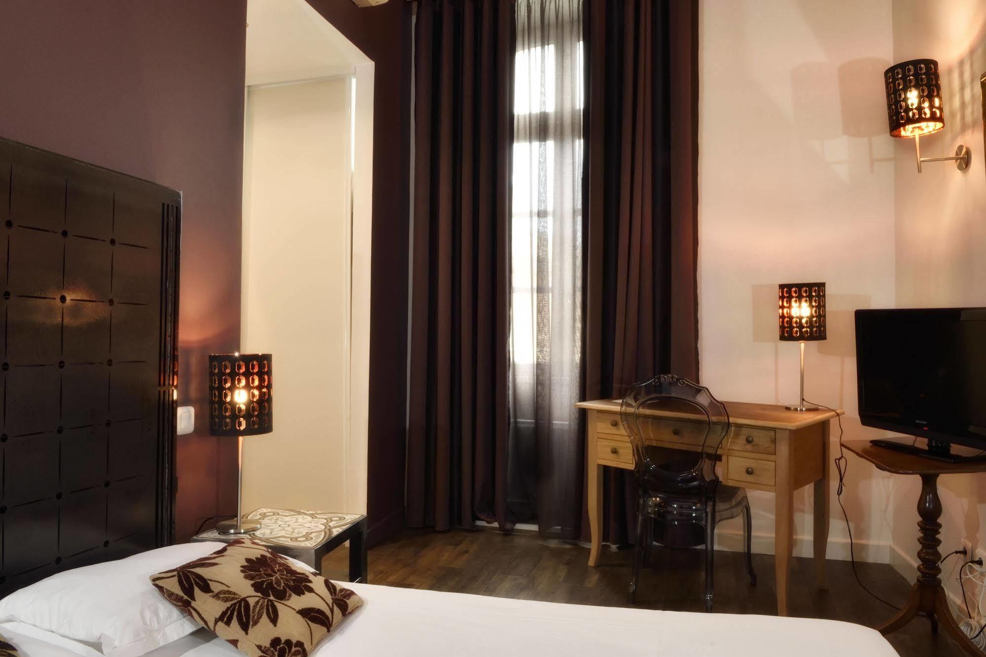 L'Esplan Hotel Saint-Paul-Trois-Chateaux Luaran gambar